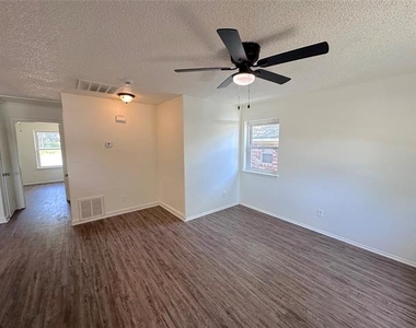 5408 Helmick Avenue - Photo Thumbnail 1