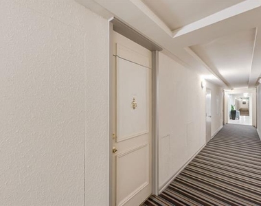 3883 Turtle Creek Boulevard - Photo Thumbnail 5