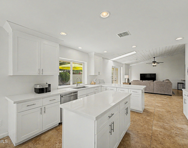 2445 S Catarina -- - Photo Thumbnail 13