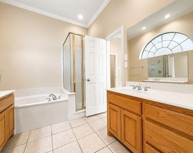 508 Phillip Drive - Photo Thumbnail 15