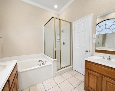 508 Phillip Drive - Photo Thumbnail 13