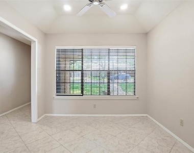 4861 Ledgestone Court - Photo Thumbnail 4