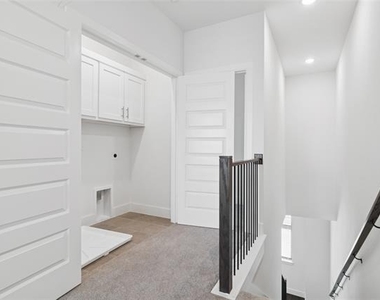 714 Resort Drive - Photo Thumbnail 16