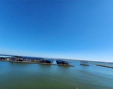714 Resort Drive - Photo Thumbnail 27
