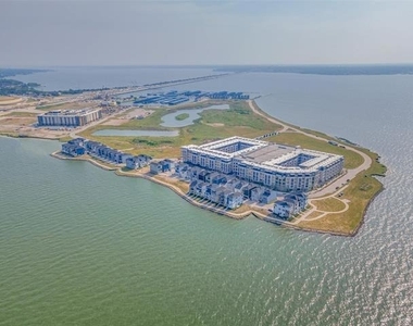 714 Resort Drive - Photo Thumbnail 26