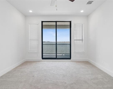 714 Resort Drive - Photo Thumbnail 19