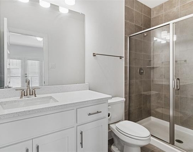 714 Resort Drive - Photo Thumbnail 14