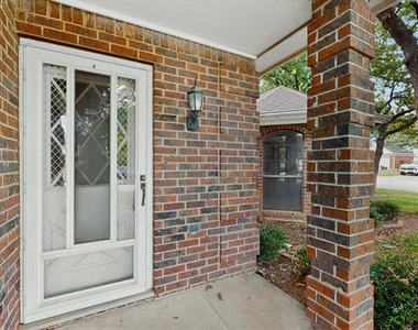 7517 Crosstimbers Lane - Photo Thumbnail 1