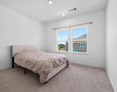 8900 Magnet Drive - Photo Thumbnail 20