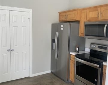 3721 El Campo Avenue - Photo Thumbnail 2