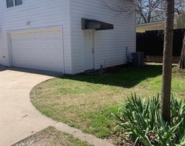 3721 El Campo Avenue - Photo Thumbnail 8