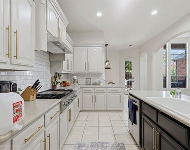 15138 Woodbluff Drive - Photo Thumbnail 8