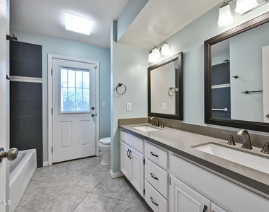 324 W Willow Avenue - Photo Thumbnail 26
