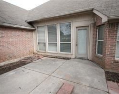 8505 Timber Crest Ct - Photo Thumbnail 23