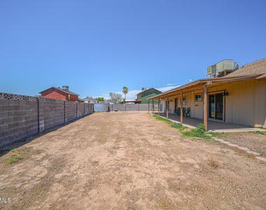 9315 E Dallas Street - Photo Thumbnail 24
