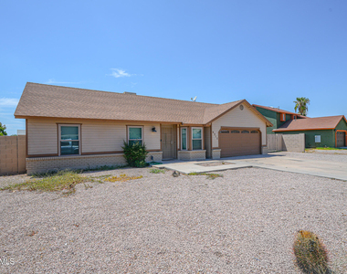 9315 E Dallas Street - Photo Thumbnail 1
