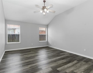 7321 Grass Valley Trail - Photo Thumbnail 10