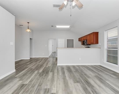 7321 Grass Valley Trail - Photo Thumbnail 9