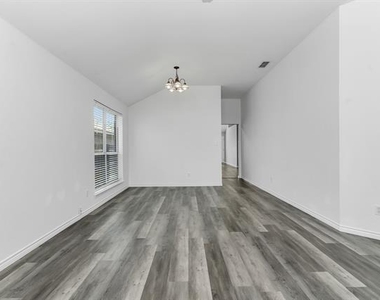7321 Grass Valley Trail - Photo Thumbnail 2