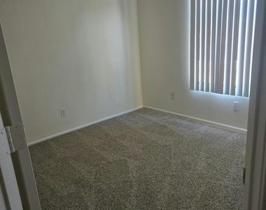 11519 E Persimmon Avenue - Photo Thumbnail 21