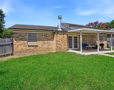 6516 Storm Drive - Photo Thumbnail 14