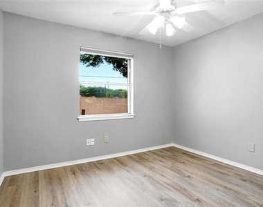 6516 Storm Drive - Photo Thumbnail 8