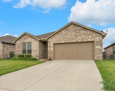 1021 Waverly Drive - Photo Thumbnail 17