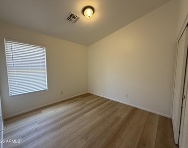 1225 N 159th Drive - Photo Thumbnail 9