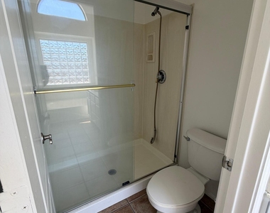 1225 N 159th Drive - Photo Thumbnail 11