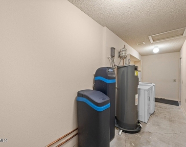 21007 N Sunglow Drive - Photo Thumbnail 7
