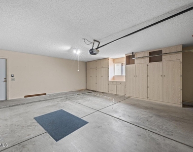 21007 N Sunglow Drive - Photo Thumbnail 8