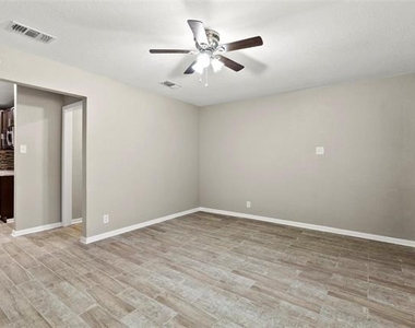 7425 S College Circle - Photo Thumbnail 13