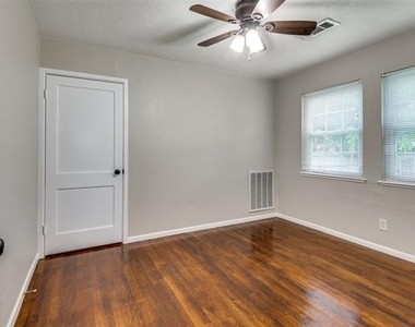 118 Nichols Street - Photo Thumbnail 5