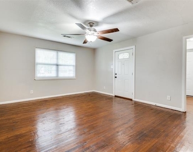 118 Nichols Street - Photo Thumbnail 2