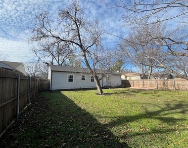 118 Nichols Street - Photo Thumbnail 11