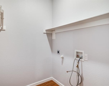 751 Pipeline Court - Photo Thumbnail 15