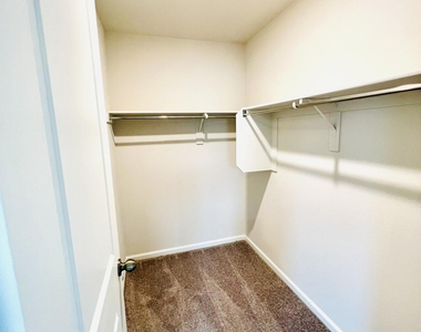 2083 E Velvet Place - Photo Thumbnail 11