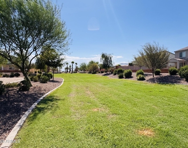2083 E Velvet Place - Photo Thumbnail 19