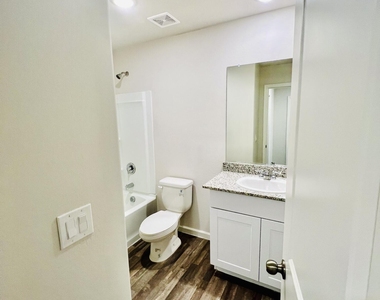 2083 E Velvet Place - Photo Thumbnail 12