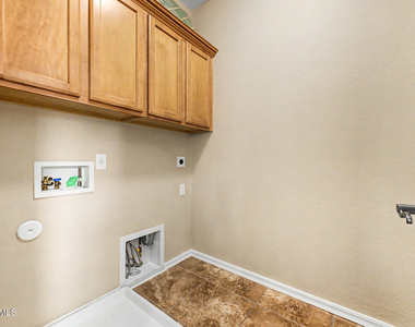 15155 N 145th Avenue - Photo Thumbnail 30
