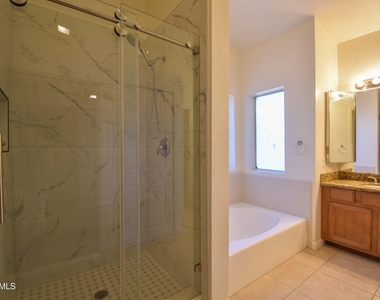 5570 W Becker Lane - Photo Thumbnail 22