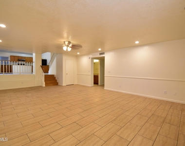 5570 W Becker Lane - Photo Thumbnail 10