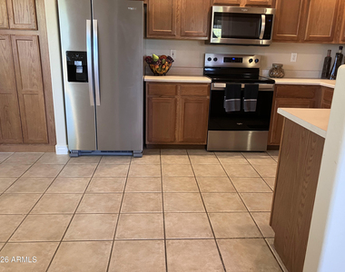 16801 N 94th Street - Photo Thumbnail 9