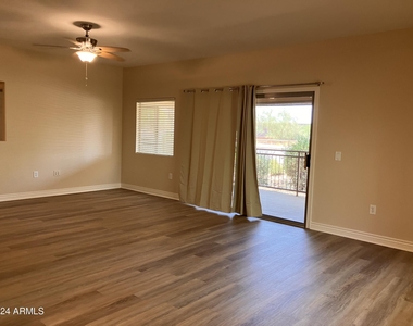 16801 N 94th Street - Photo Thumbnail 14