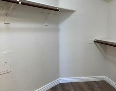 16801 N 94th Street - Photo Thumbnail 23