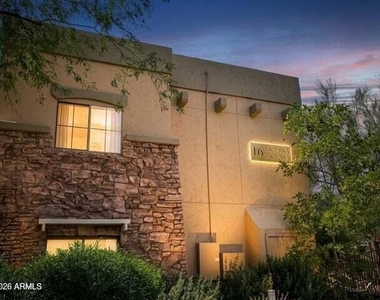 16801 N 94th Street - Photo Thumbnail 4