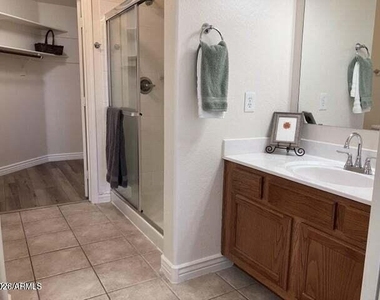 16801 N 94th Street - Photo Thumbnail 22