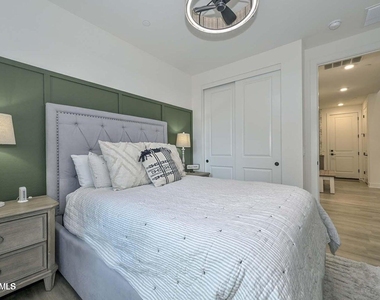 11300 N Casa Dega Drive - Photo Thumbnail 26