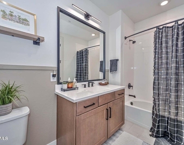 11300 N Casa Dega Drive - Photo Thumbnail 25