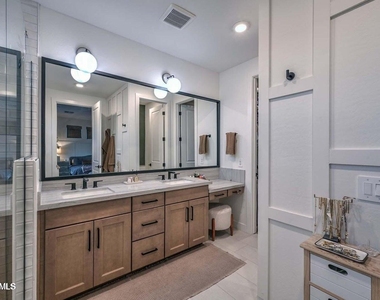 11300 N Casa Dega Drive - Photo Thumbnail 18